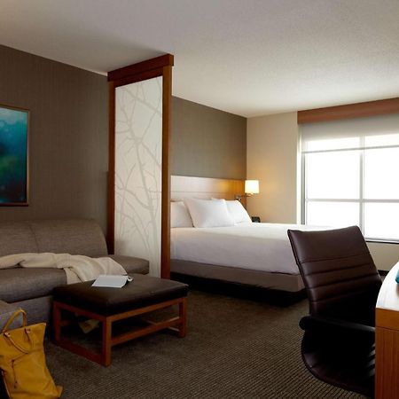 Hyatt Place Indianapolis Fishers Exterior photo